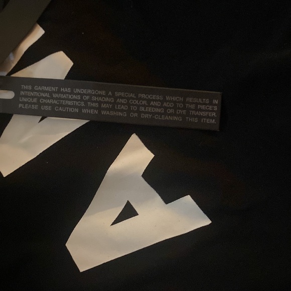 Amiri t-shirt size XL good quality and great condition (for sale) - Picture 5 of 6